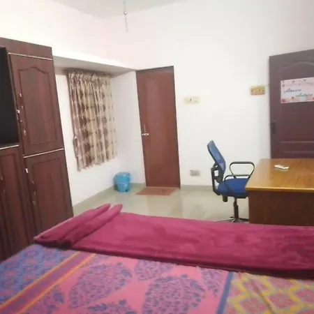 Aathira'S 2 Bedroom House @ Heart Of Coimbatore Exterior photo